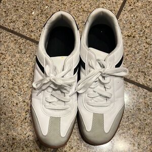 Classic White and Gray Men's Sneakers